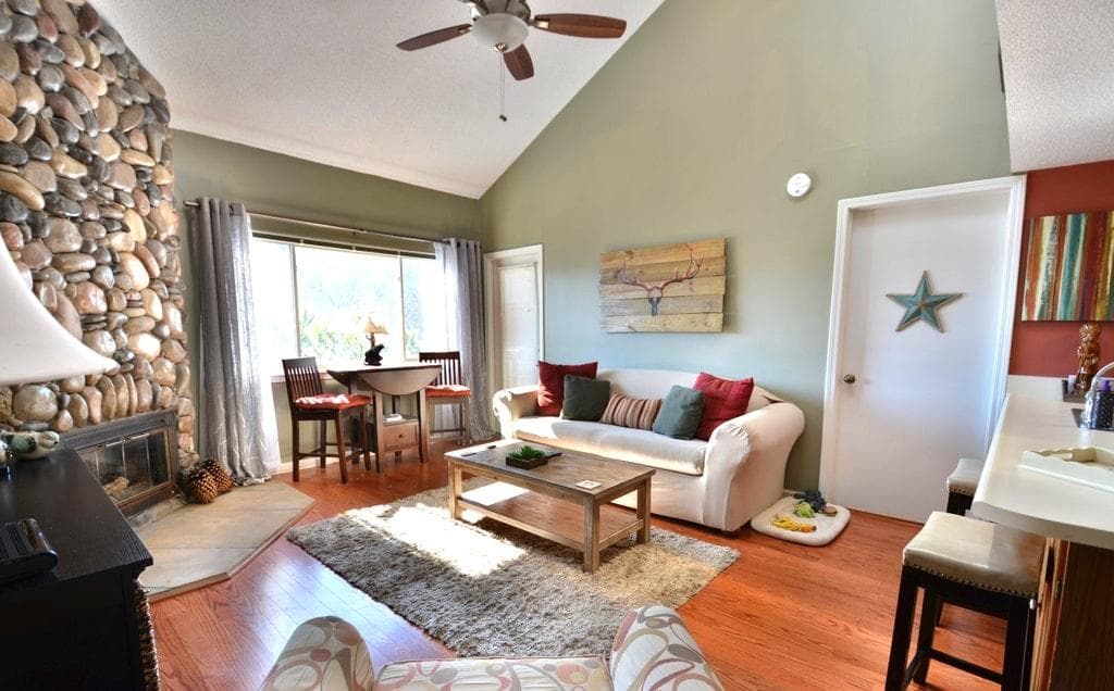 Small dining area located by the window to take in the views.